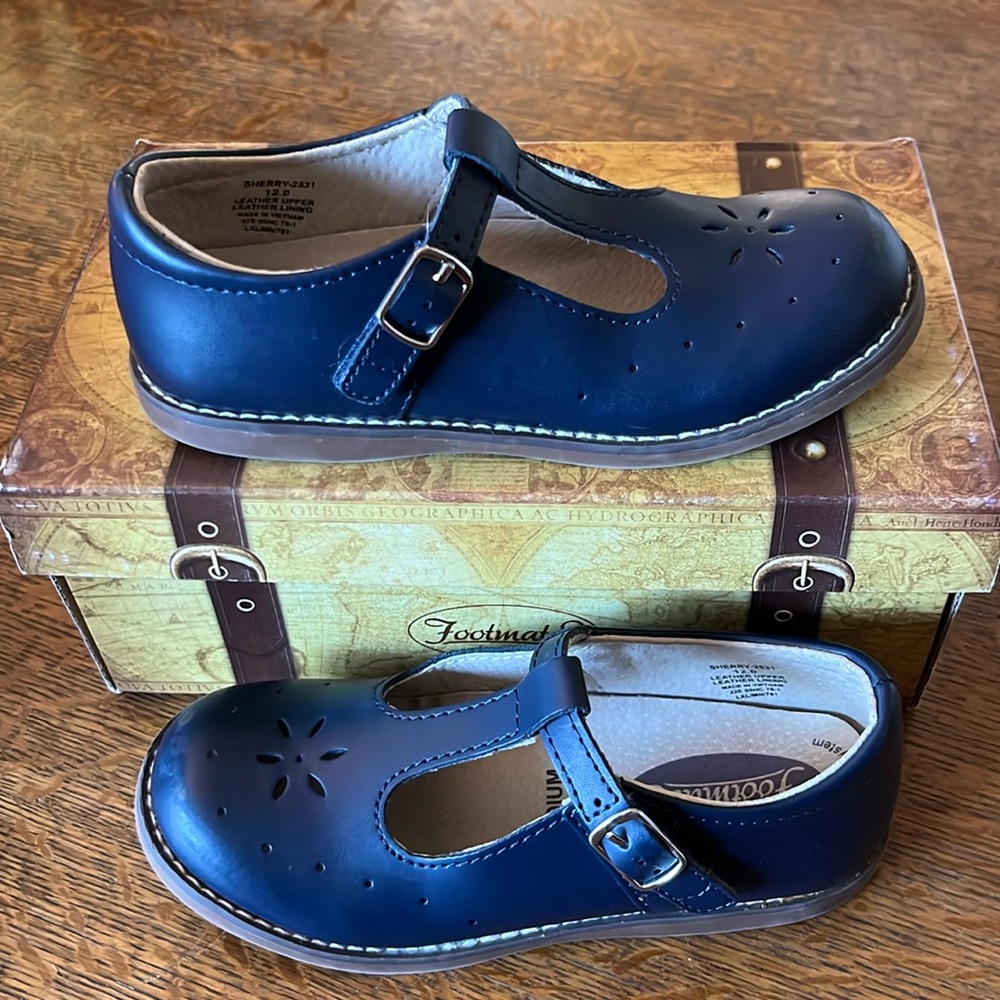 Footmates Sherry style girls Mary janes